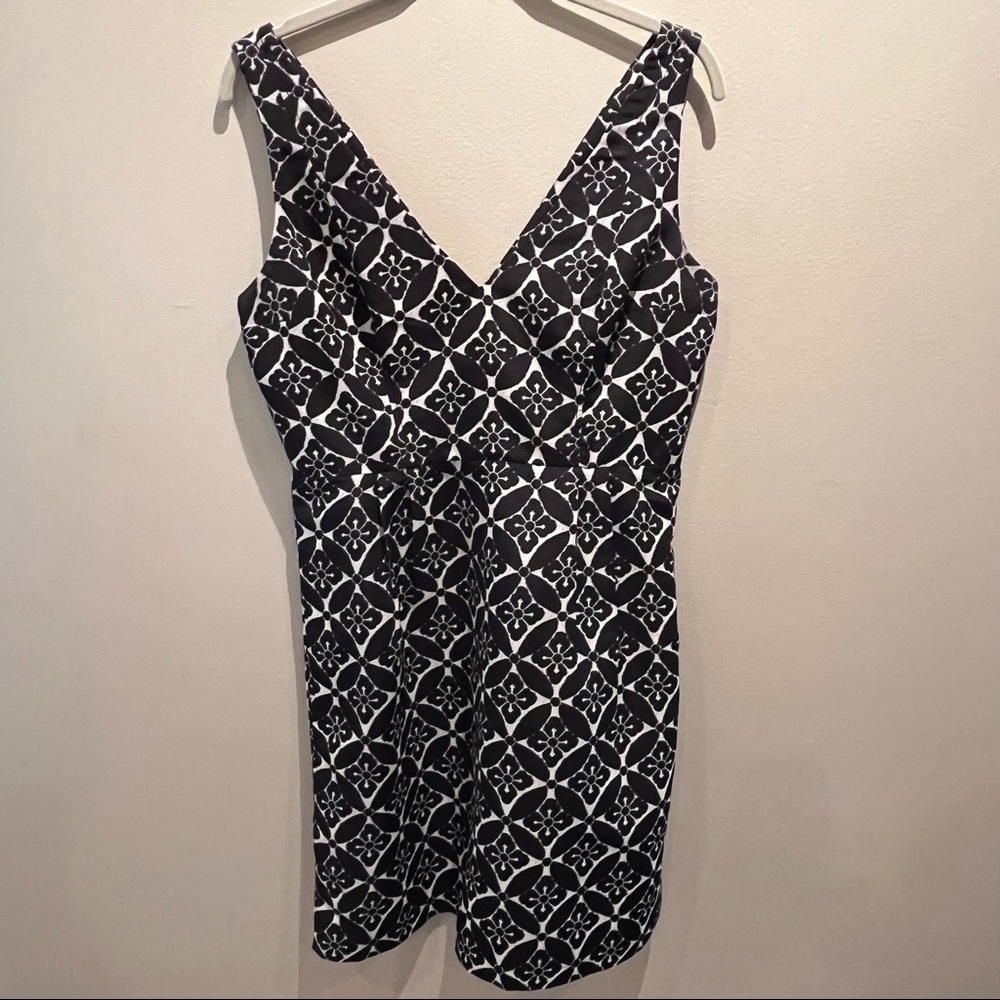 EUC Plenty by Tracy Reese fit and flare dress black and white Size 10